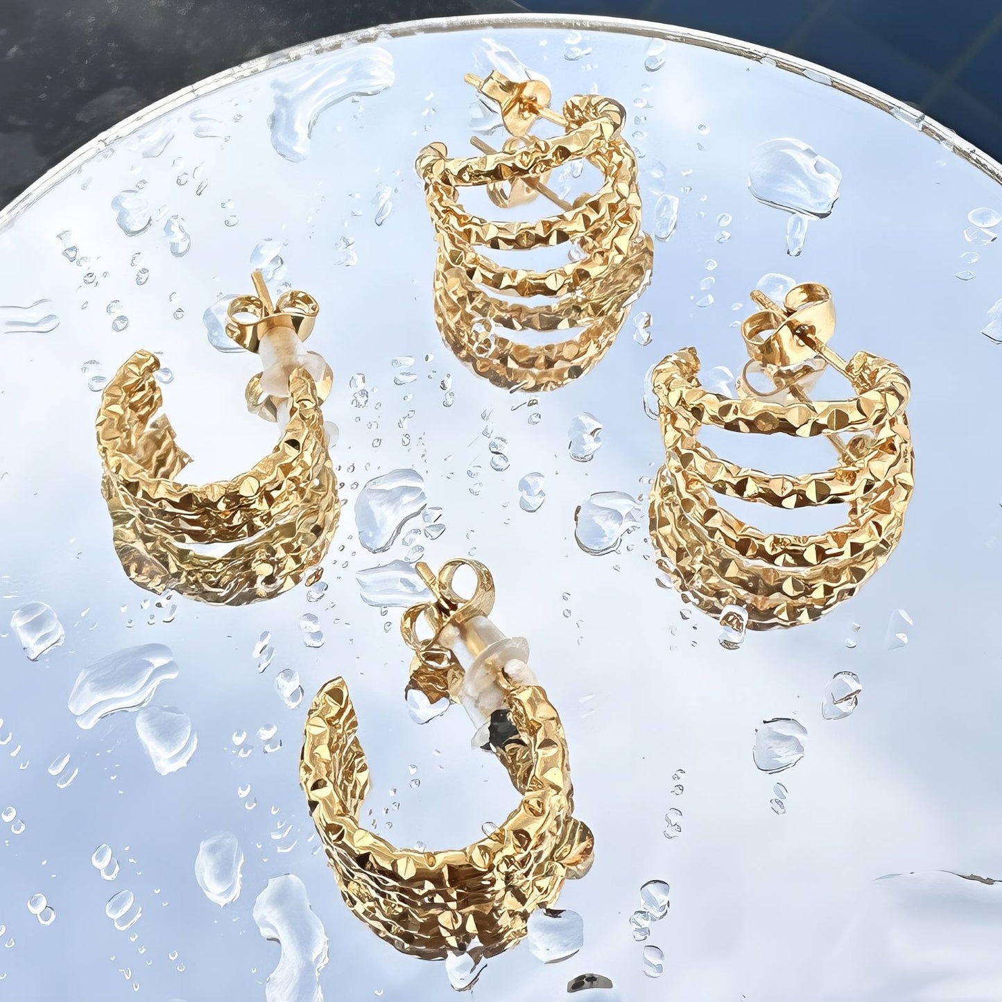 LUNA Studs