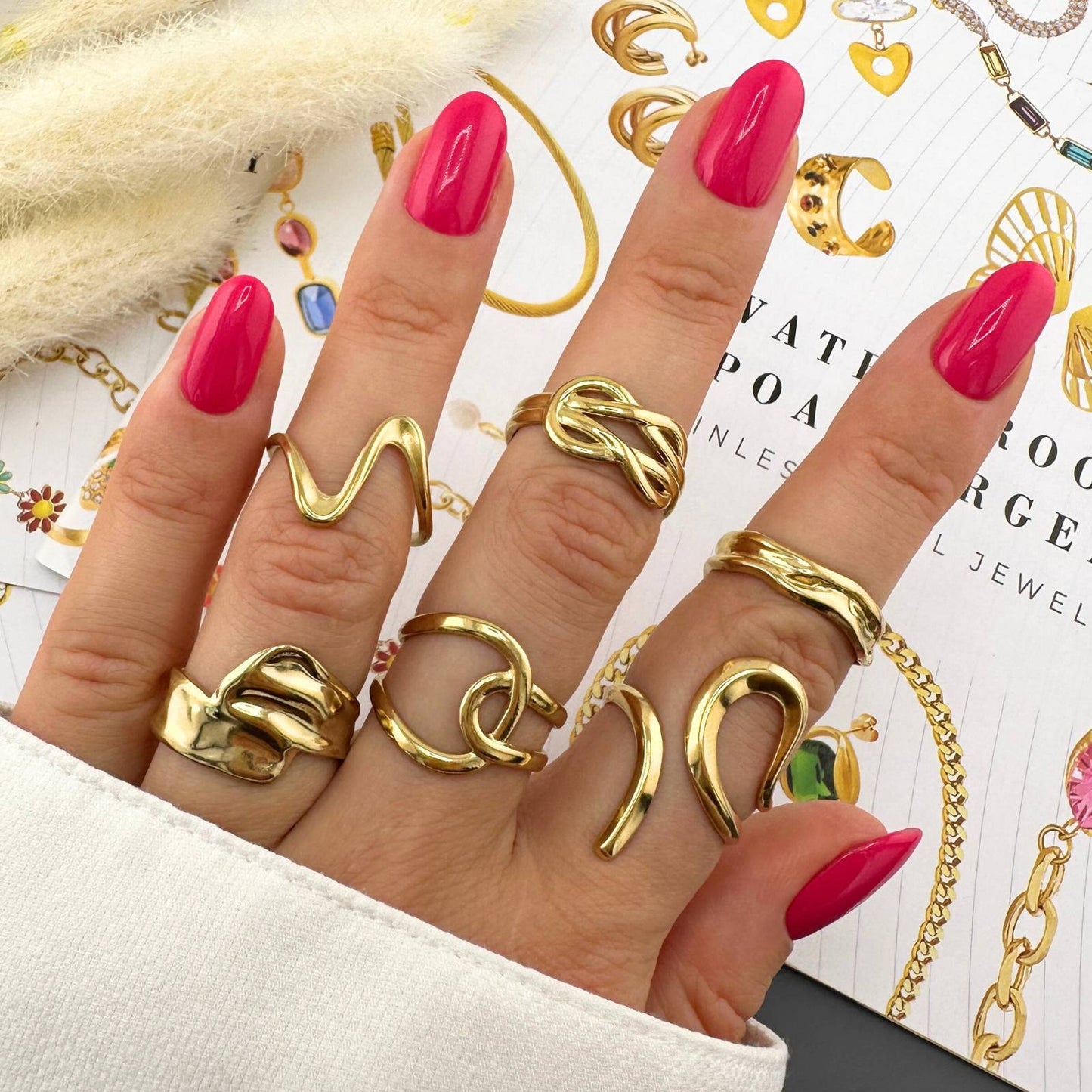 NIA Adjustable Ring